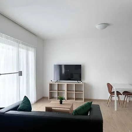 Cozy With Garage *